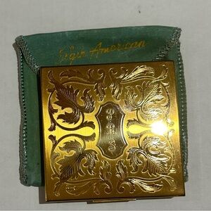 Vintage Elgin American gold tone engraved, compact